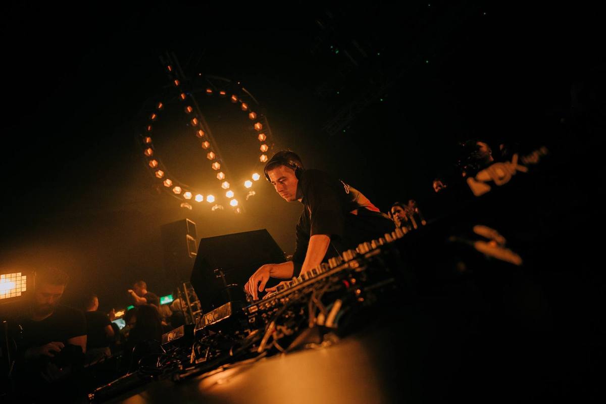 ADAM TEN AT HANGAR — ØOMO archive photo 07