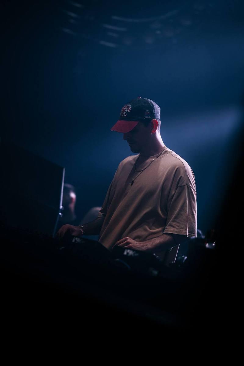 ADAM TEN AT HANGAR — ØOMO archive photo 32