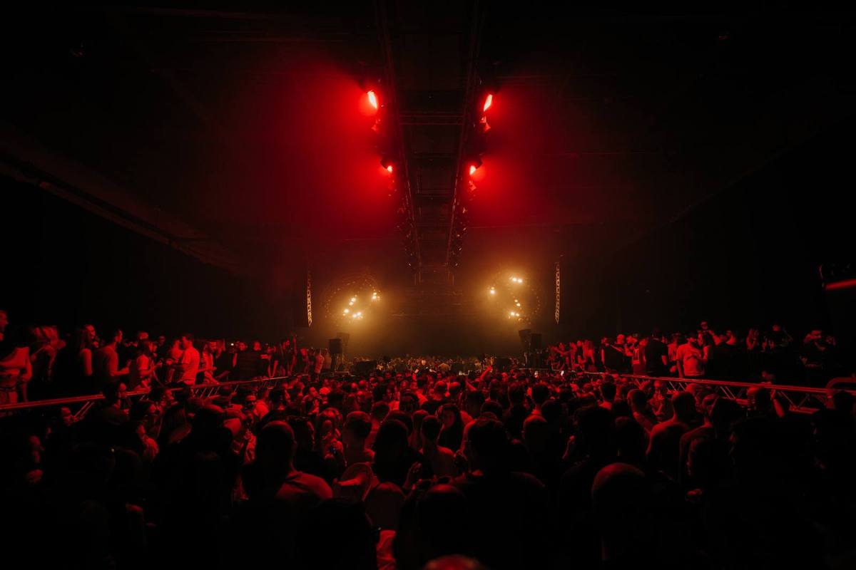 ADAM TEN AT HANGAR — ØOMO archive photo 51