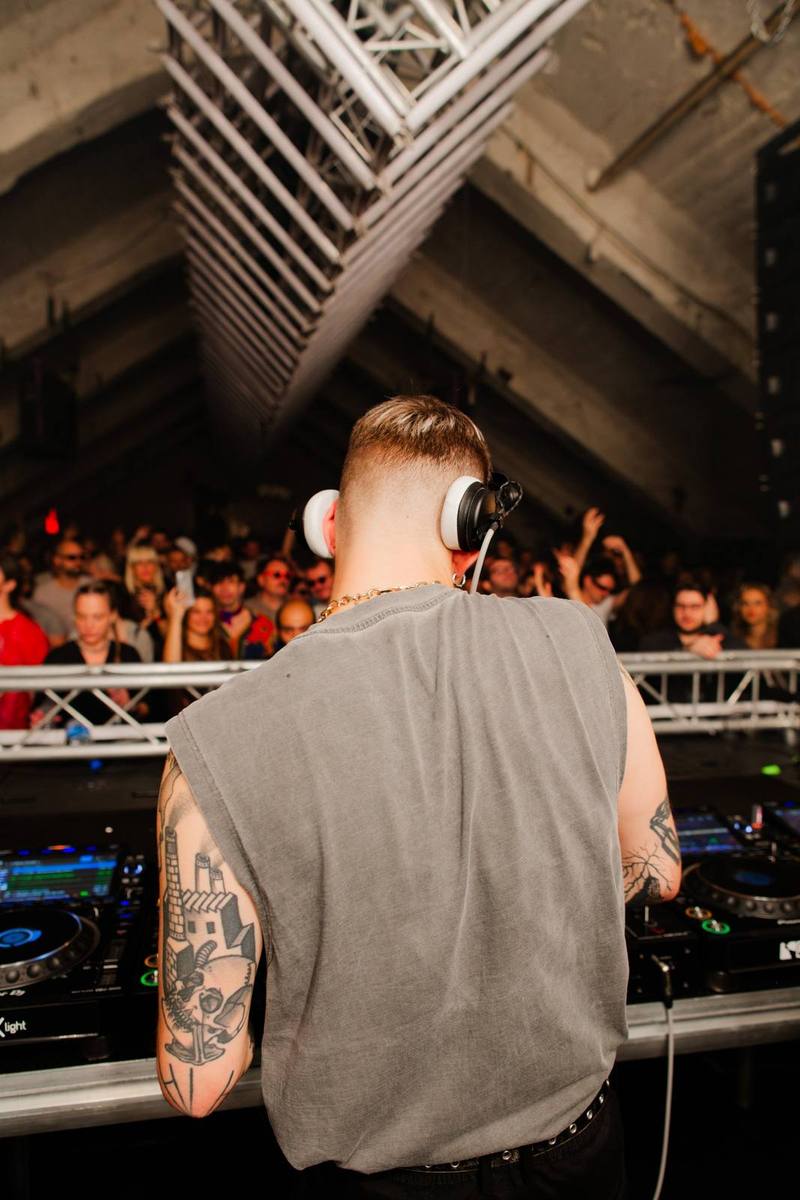 PABLO BOZZI at DRUGSTORE — ØOMO archive photo 44