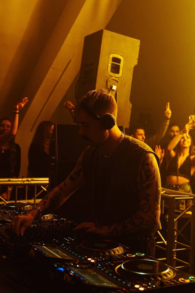PABLO BOZZI at DRUGSTORE — ØOMO archive photo 45