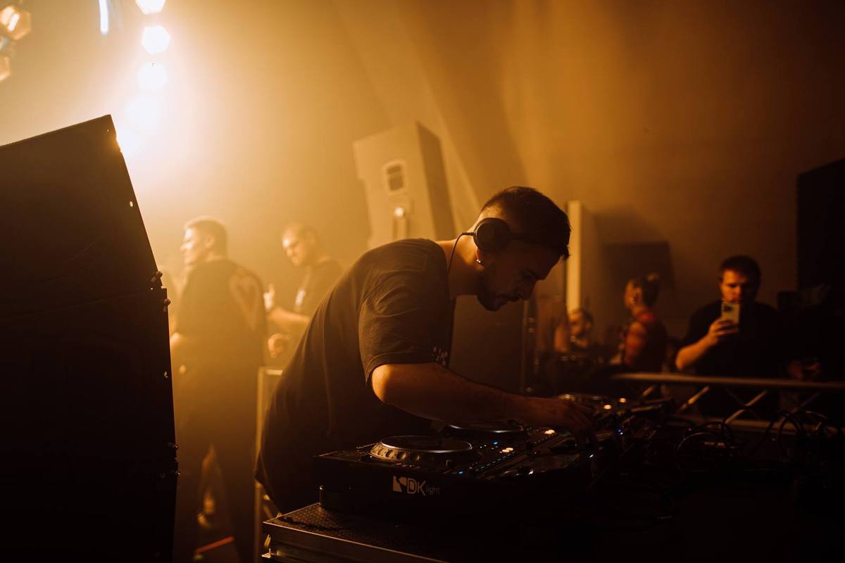 PABLO BOZZI at DRUGSTORE — ØOMO archive photo 48