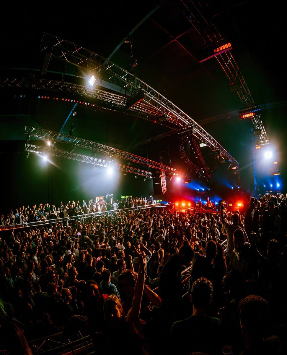 WHOMADEWHO at Hangar — ØOMO archive photo 54